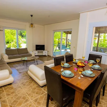 Splendid Villa With Private Pool And Shared Orchard In Fethiye * Göcek